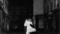 Exposition Robert Doisneau, Musée Maillol, Robert Doisneau, La dernière valse du 14 juillet, 1949© Atelier Robert Doisneau